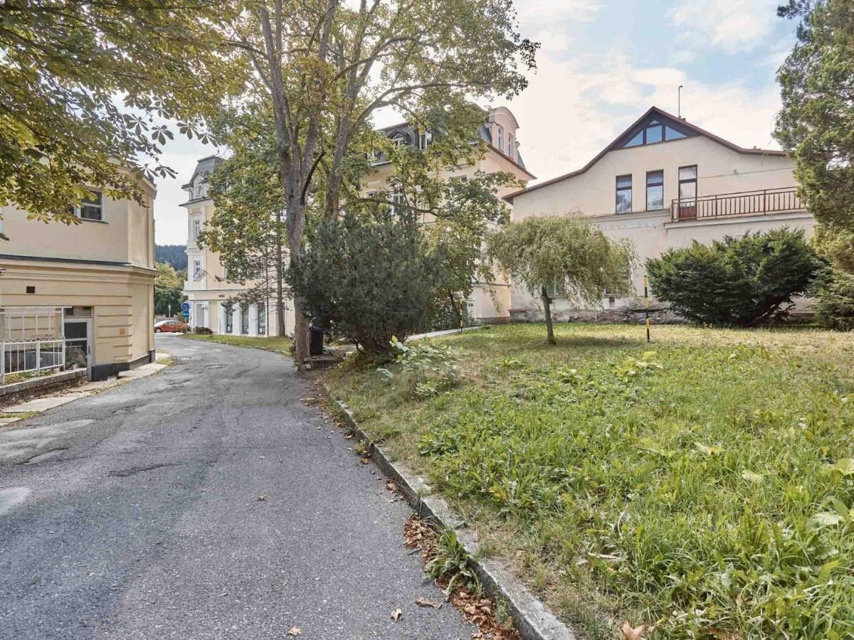 Apartman Villa Eiche Mariánské Lázně Exteriör bild