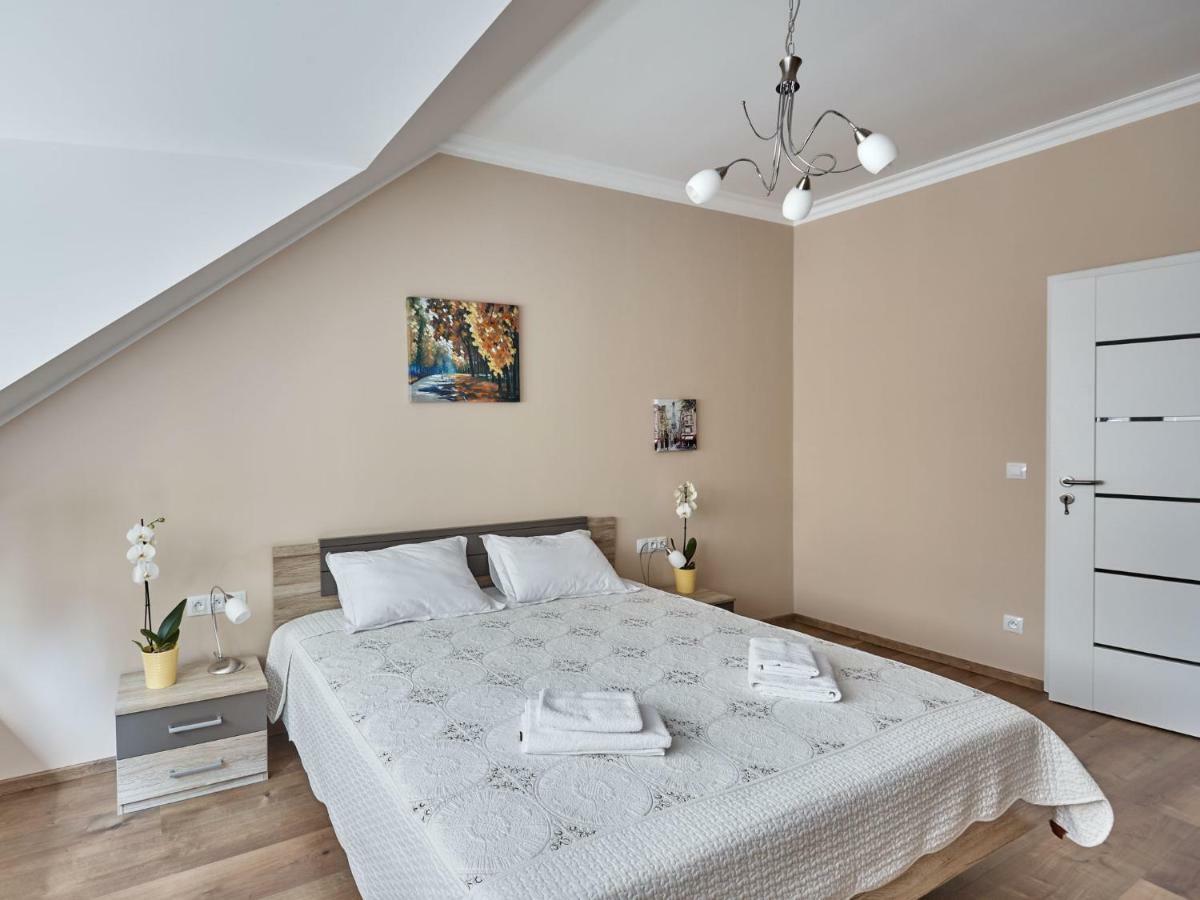Apartman Villa Eiche Mariánské Lázně Exteriör bild